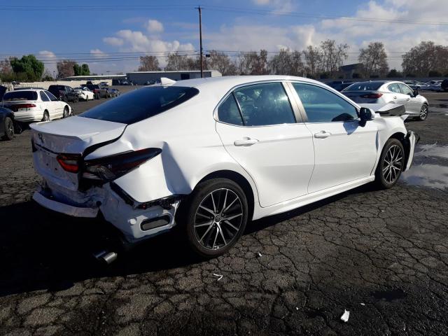 Photo 3 from auction – 2022 TOYOTA CAMRY SE with VIN 4T1G11AK4NU645201