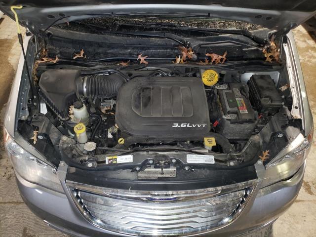 Photo 12 from auction – 2016 CHRYSLER TOWN & COU with VIN 2C4RC1BG4GR156461