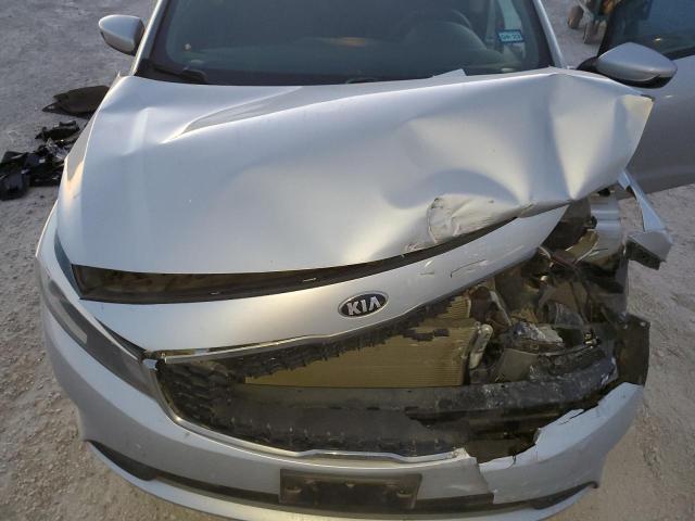 Photo 11 from auction – 2018 KIA FORTE LX with VIN 3KPFK4A71JE249469
