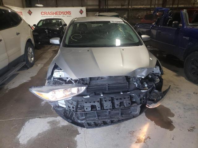 Photo 5 from auction – 2017 FORD FOCUS SE with VIN 1FADP3F22HL332352