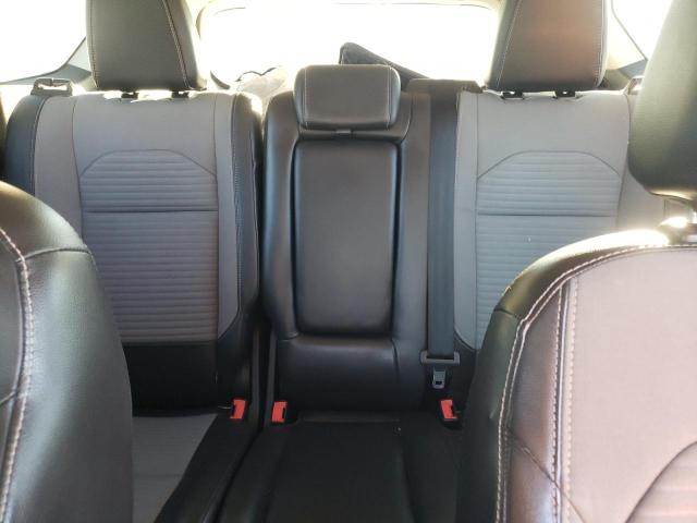 Photo 10 from auction – 2017 FORD ESCAPE SE with VIN 1FMCU9G98HUD04574