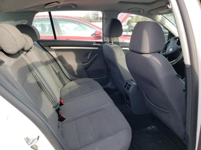 Photo 10 from auction – 2009 VOLKSWAGEN RABBIT with VIN WVWDA71K69W117924