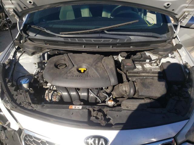 Photo 11 from auction – 2016 KIA FORTE LX with VIN KNAFK4A67G5520348