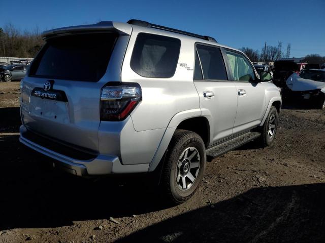 Photo 3 from auction – 2022 TOYOTA 4RUNNER SR with VIN JTERU5JR5N6071264