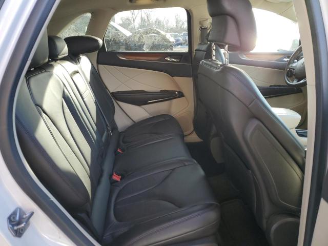 Photo 11 from auction – 2017 LINCOLN MKC SELECT with VIN 5LMCJ2D98HUL11171