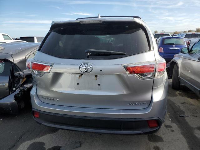 Photo 6 from auction – 2016 TOYOTA HIGHLANDER with VIN 5TDJKRFH6GS314081
