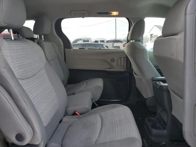 Photo 11 from auction – 2021 TOYOTA SIENNA LE with VIN 5TDKRKEC9MS043526