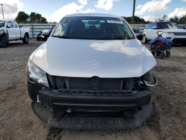 Photo 5 from auction – 2014 VOLKSWAGEN PASSAT SE with VIN 1VWBS7A34EC045532
