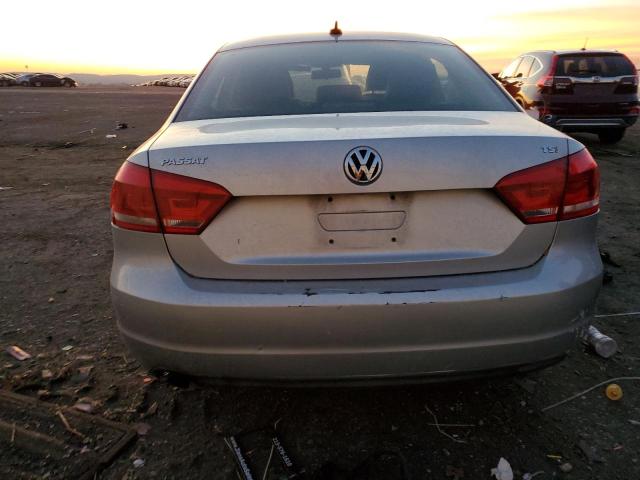 Photo 6 from auction – 2014 VOLKSWAGEN PASSAT S with VIN 1VWAT7A32EC070258