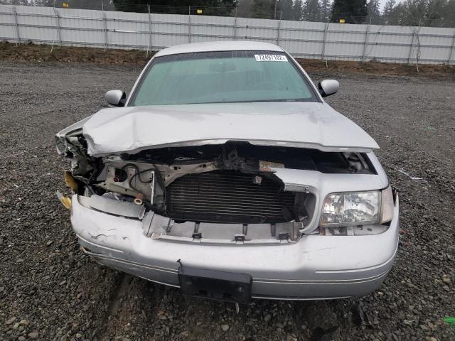 Photo 5 from auction – 2000 FORD CROWN VICT with VIN 2FAFP74W4YX203649