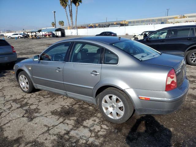 Photo 2 from auction – 2001 VOLKSWAGEN PASSAT GLX with VIN WVWRH63B01P143832