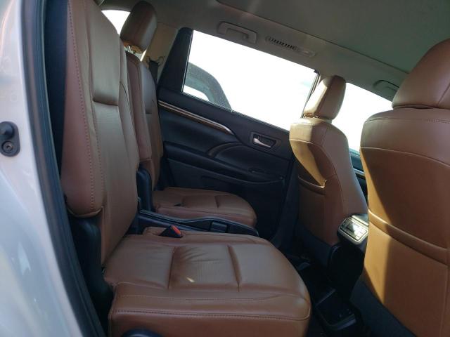 Photo 11 from auction – 2019 TOYOTA HIGHLANDER with VIN 5TDDZRFH8KS704620