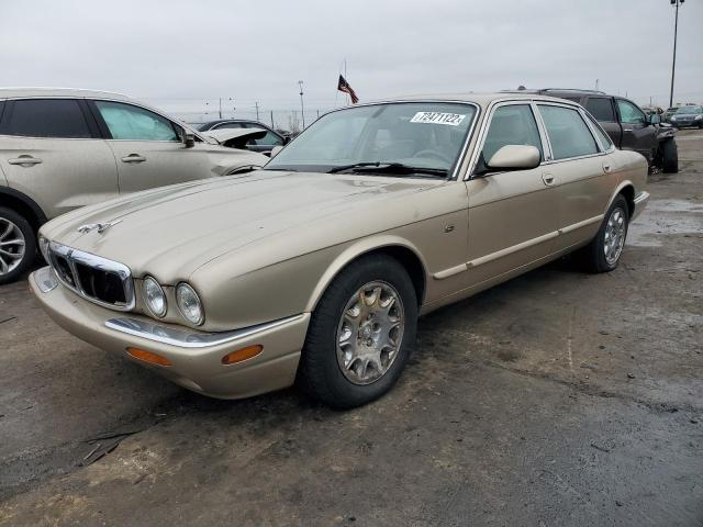 JAGUAR XJ8 2000 with VIN SAJDA14CXYLF13859 - Photo from auction