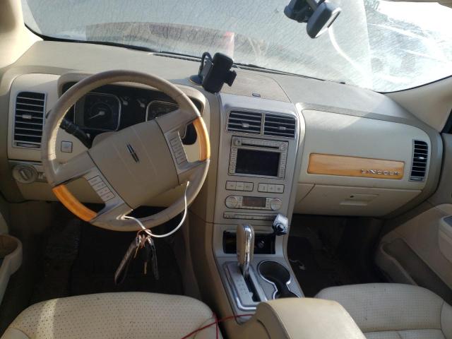 Photo 8 from auction – 2007 LINCOLN MKX with VIN 2LMDU88C77BJ08689