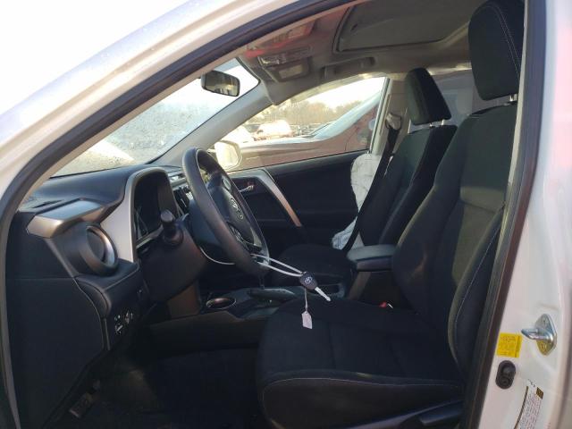 Photo 7 from auction – 2015 TOYOTA RAV4 XLE with VIN JTMRFREV4FD163119