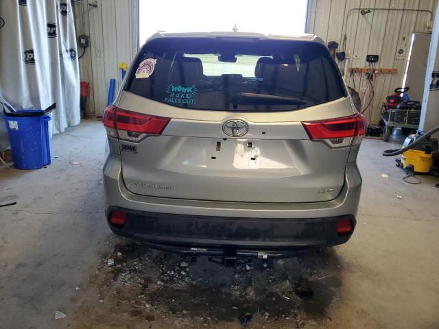 Photo 6 from auction – 2019 TOYOTA HIGHLANDER with VIN 5TDKZRFH4KS336556