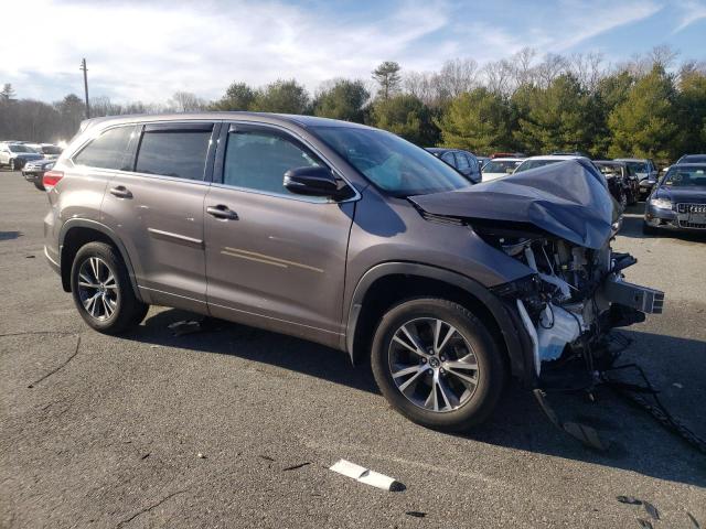 Photo 4 from auction – 2018 TOYOTA HIGHLANDER with VIN 5TDZZRFH6JS244507