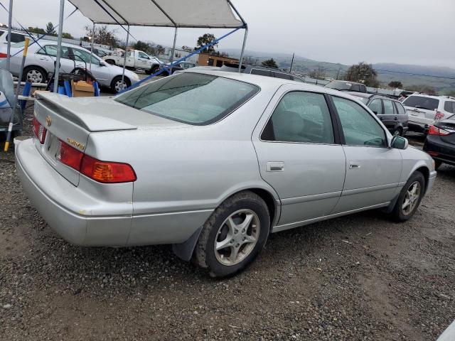 Photo 3 from auction – 2000 TOYOTA CAMRY CE with VIN JT2BG22K6Y0510288
