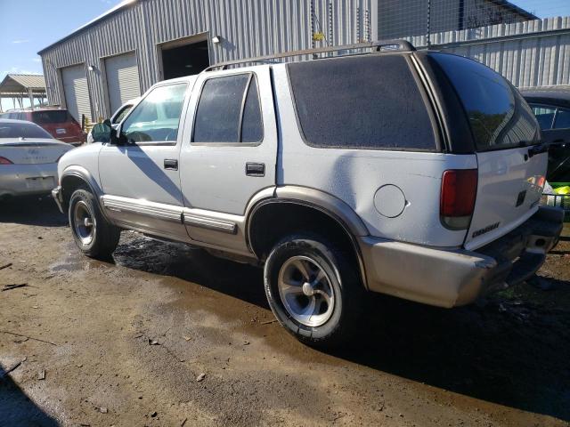 Photo 2 from auction – 2000 CHEVROLET BLAZER with VIN 1GNCS13WXY2369999