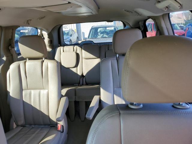 Photo 10 from auction – 2016 CHRYSLER TOWN & COU with VIN 2C4RC1BG5GR297894