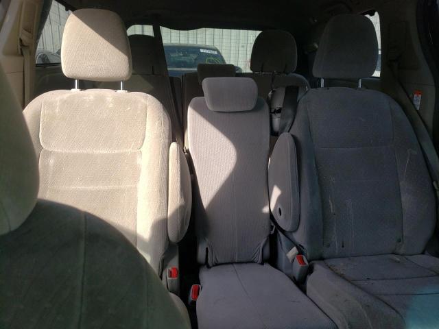 Photo 10 from auction – 2017 TOYOTA SIENNA LE with VIN 5TDKZ3DC5HS795642
