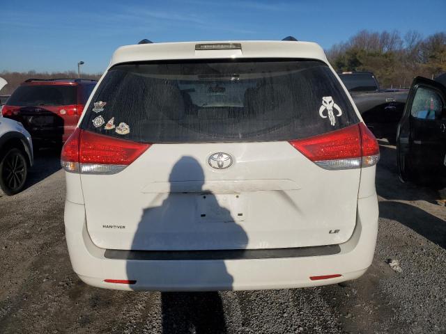 Photo 6 from auction – 2013 TOYOTA SIENNA LE with VIN 5TDKK3DC9DS388227