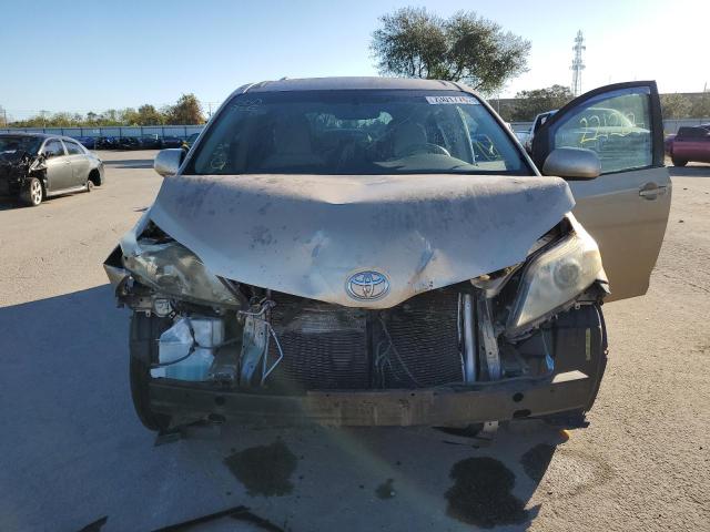 Photo 5 from auction – 2011 TOYOTA SIENNA LE with VIN 5TDKK3DCXBS026162