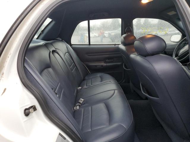Photo 10 from auction – 2000 FORD CROWN VICT with VIN 2FAFP74W9YX204960