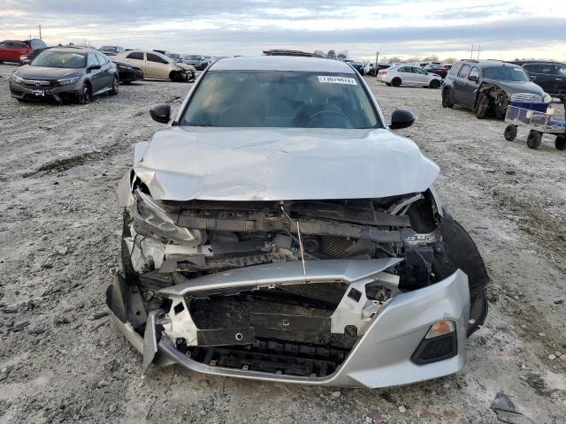 Photo 5 from auction – 2019 NISSAN ALTIMA SR with VIN 1N4BL4CV5KC148859