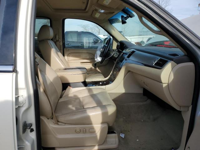 Photo 7 from auction – 2011 CADILLAC ESCALADE with VIN 1GYS4AEF3BR384235