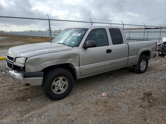 CHEVROLET SILVERADO4 2003 with VIN 1GCEK19T23E118755 - Photo from auction