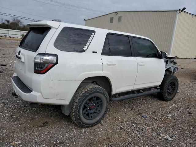 Photo 3 from auction – 2020 TOYOTA 4RUNNER SR with VIN JTEBU5JR6L5822828