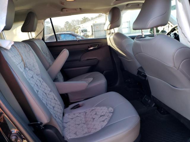Photo 11 from auction – 2022 TOYOTA HIGHLANDER with VIN 5TDABRCH9NS545297