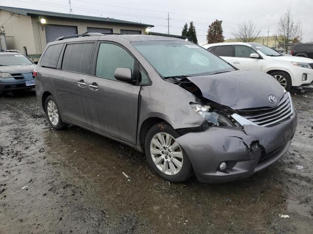 Photo 4 from auction – 2015 TOYOTA SIENNA XLE with VIN 5TDDK3DC8FS094281