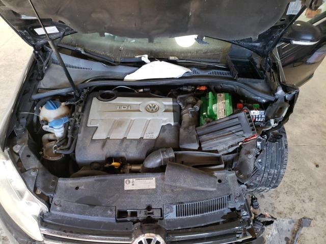 Photo 11 from auction – 2014 VOLKSWAGEN JETTA TDI with VIN 3VWPL7AJ2EM618072