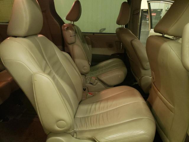 Photo 11 from auction – 2011 TOYOTA SIENNA XLE with VIN 5TDYK3DC5BS135400