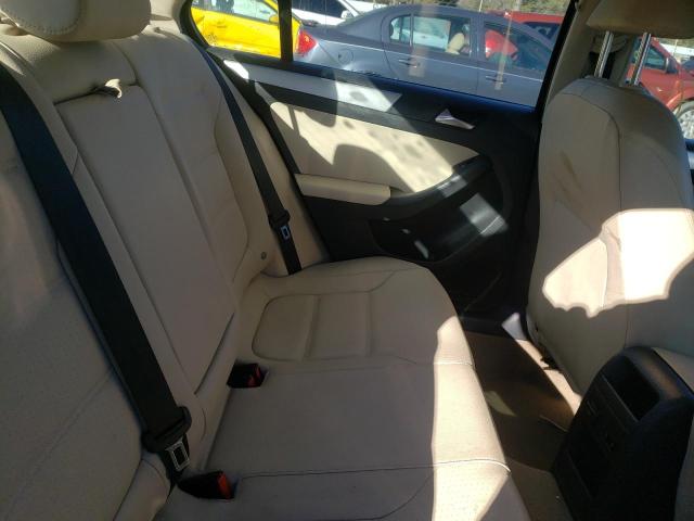 Photo 10 from auction – 2011 VOLKSWAGEN JETTA SEL with VIN 3VWLZ7AJ1BM304471