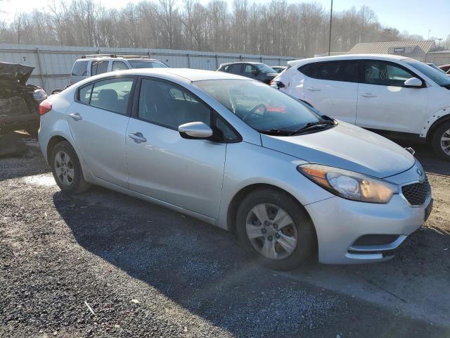 Photo 4 from auction – 2016 KIA FORTE LX with VIN KNAFK4A67G5456599