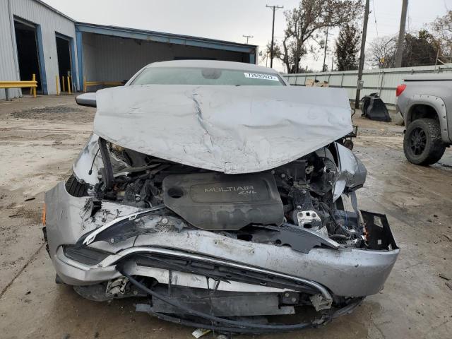 Photo 5 from auction – 2015 CHRYSLER 200 LIMITE with VIN 1C3CCCAB2FN702438