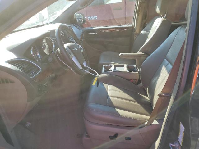 Photo 7 from auction – 2016 CHRYSLER TOWN & COU with VIN 2C4RC1BG5GR297894