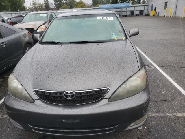 Photo 5 from auction – 2004 TOYOTA CAMRY SE with VIN JTDBA32K040005582
