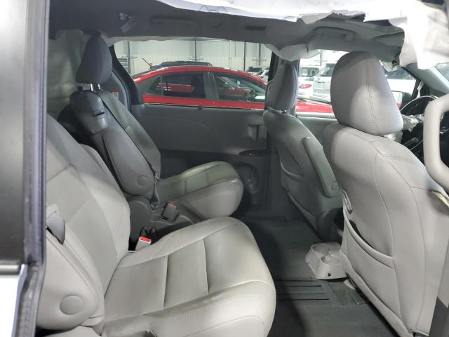 Photo 11 from auction – 2015 TOYOTA SIENNA XLE with VIN 5TDYK3DC2FS651283