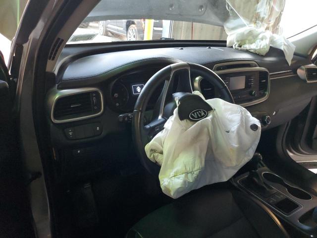 Photo 8 from auction – 2016 KIA SORENTO EX with VIN 5XYPH4A14GG187124