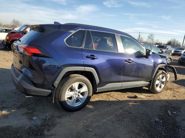 Photo 3 from auction – 2021 TOYOTA RAV4 XLE with VIN 2T3P1RFV2MW165908