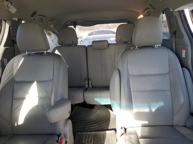 Photo 10 from auction – 2017 TOYOTA SIENNA XLE with VIN 5TDDZ3DC2HS157387