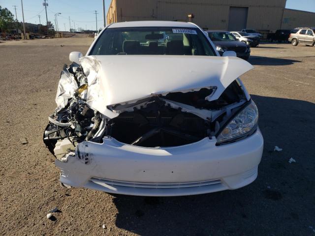 Photo 5 from auction – 2005 TOYOTA CAMRY LE with VIN 4T1BE32K45U560383