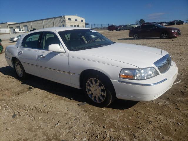 Photo 4 from auction – 2010 LINCOLN TOWN CAR S with VIN 2LNBL8CV9AX752140
