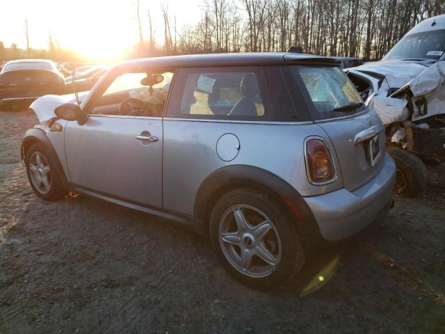 Photo 2 from auction – 2007 MINI COOPER with VIN WMWMF33517TT55340