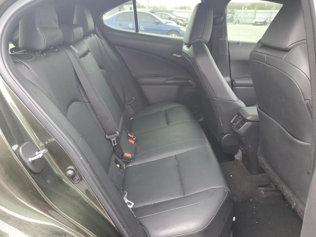 Photo 10 from auction – 2019 LEXUS UX 200 with VIN JTHY3JBH6K2019984