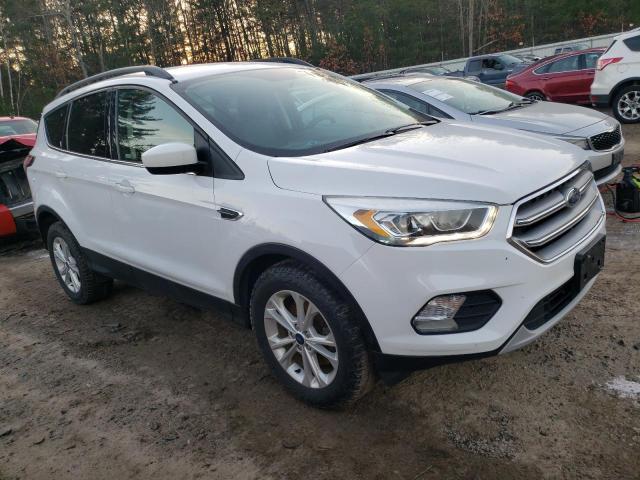 Photo 4 from auction – 2017 FORD ESCAPE SE with VIN 1FMCU9GD3HUE82011